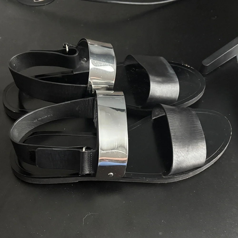Vince Black and Metallic Silver Ciara Sandals Size 7